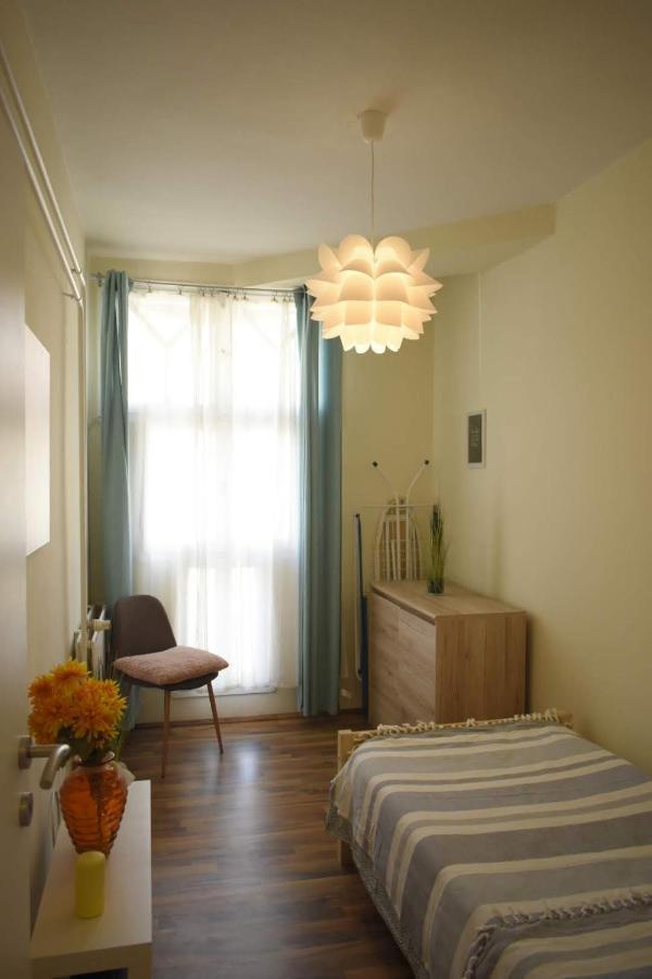 Fonix Family Apartment A Step From Szechenyi Square Beci Exterior foto
